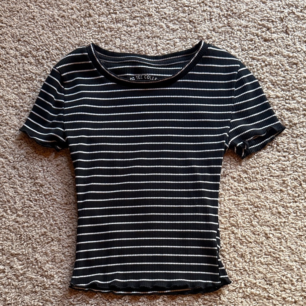 Ribbed Black & White Striped Short Sleeve crop Top